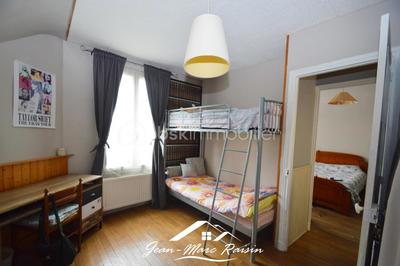 Maison - 81 m² - 5 pièces