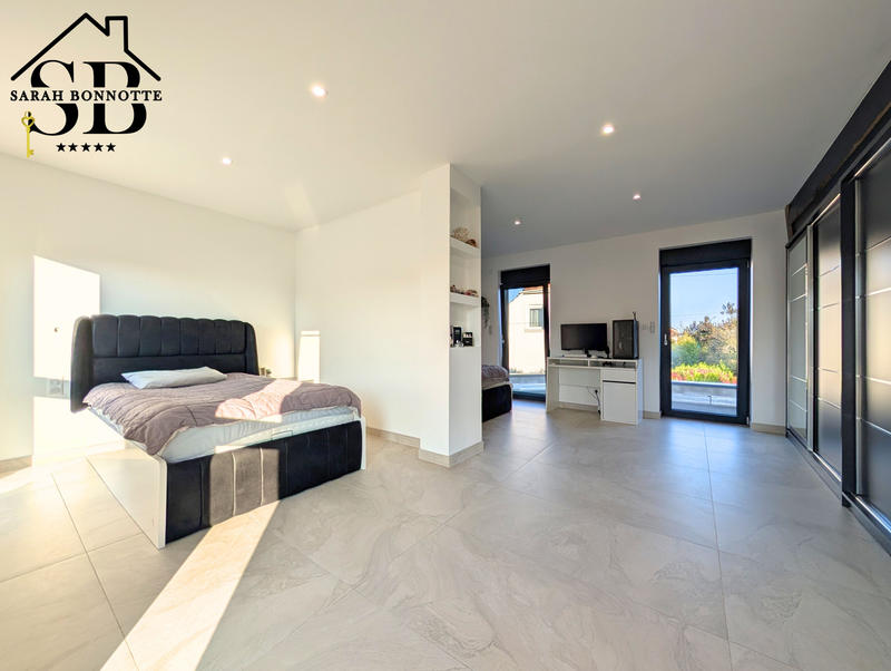 Maison - 145 m² - 5 pièces