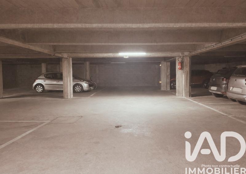 Parking - 10 m²
