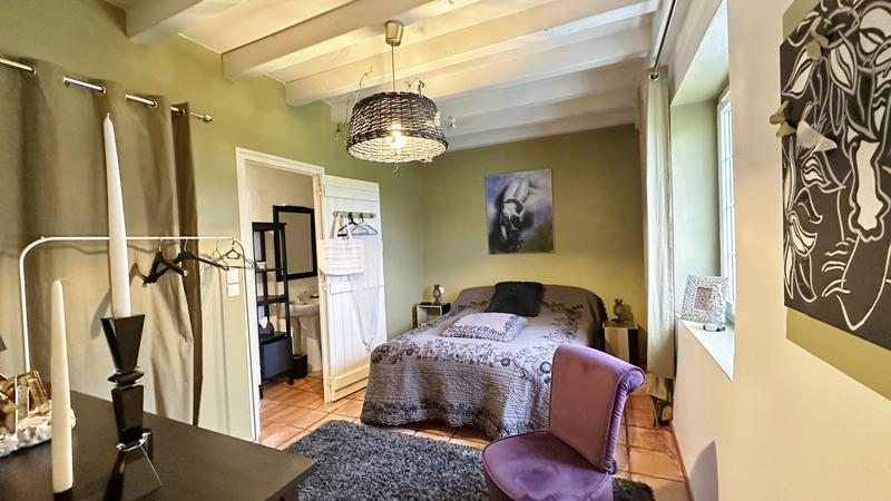 Maison - 230 m² - 7 pièces