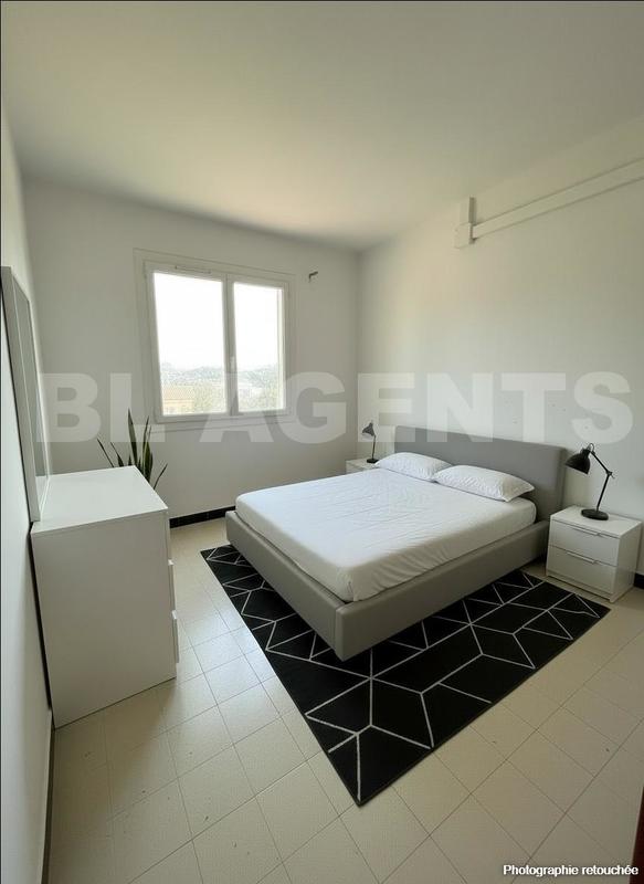 Maison traditionnelle - 220 m² - 12 pièces