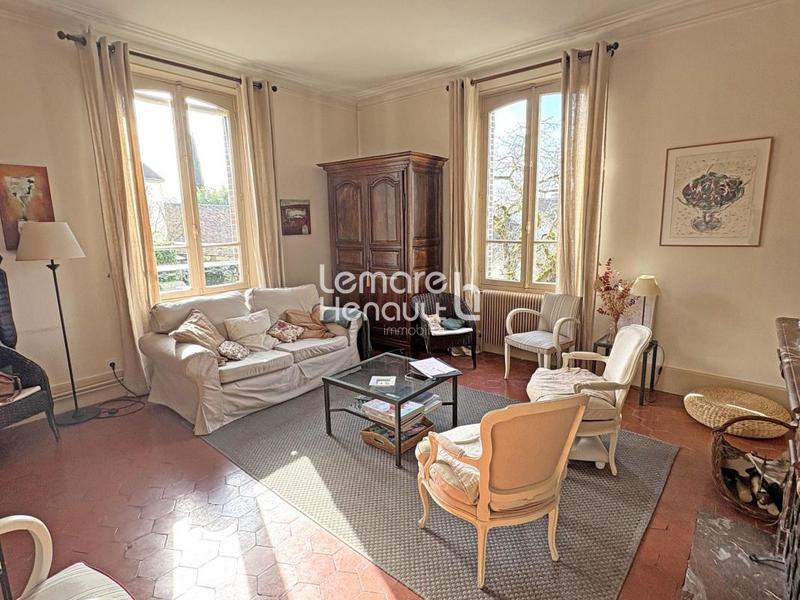 Propriété - 200 m² - 10 pièces