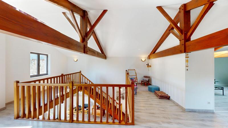 Maison - 265 m² - 7 pièces