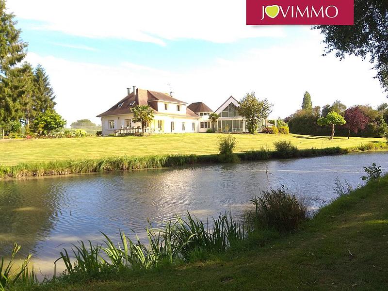 Maison - 309 m² - 11 pièces