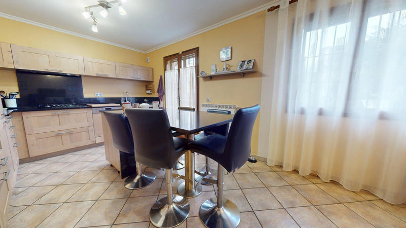 Maison - 136 m² - 6 pièces