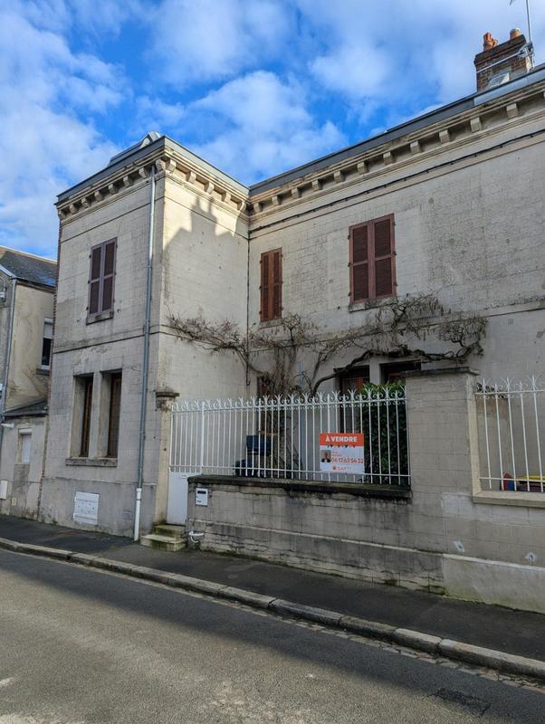 Maison - 158 m² - 7 pièces