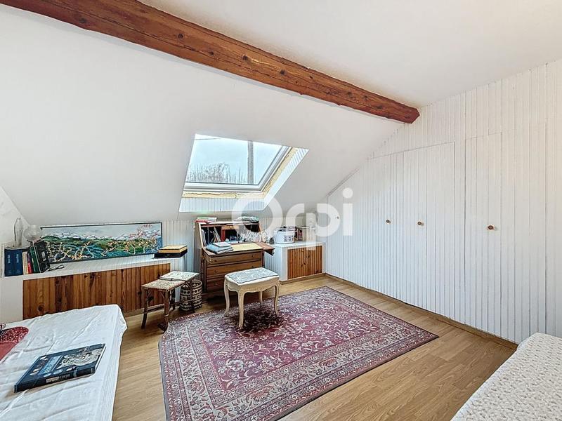 Maison - 96 m² - 5 pièces