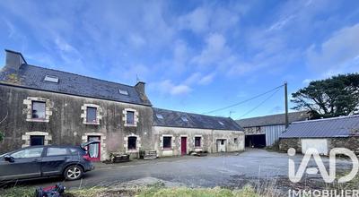 Maison - 267 m² - 11 pièces