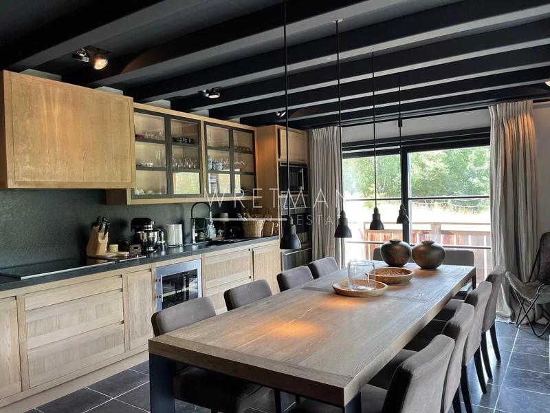 Châlet - 190 m² - 7 pièces