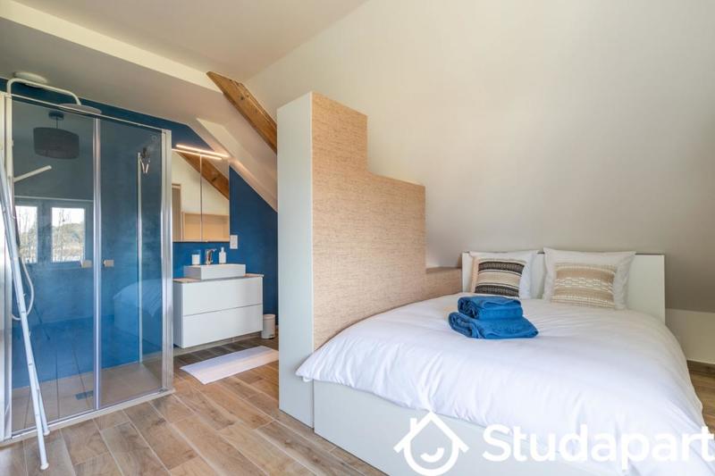 Chambre - 10 m² - 1 pièce