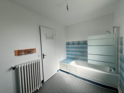 Maison - 97 m² - 4 pièces