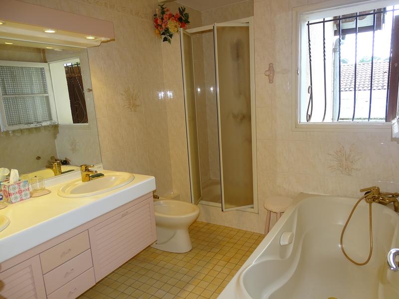 Maison - 183 m² - 8 pièces