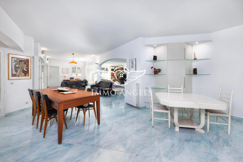 Bastide - 310 m² - 7 pièces