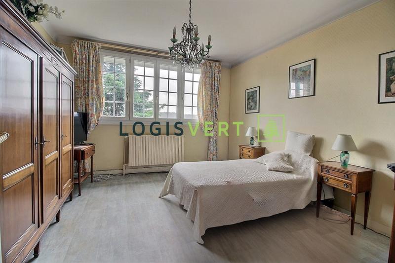 Maison - 256 m² - 11 pièces