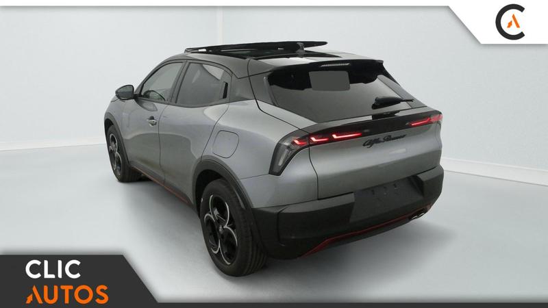 Alfa Romeo Junior 1.2 Ibrida 145 ch eDCT6 Speciale