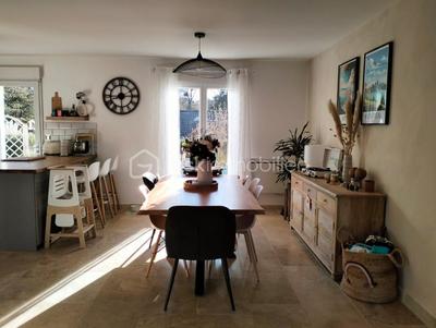 Maison - 135 m² - 6 pièces