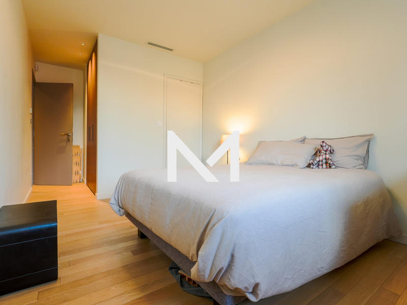 Villa - 212 m² - 6 pièces