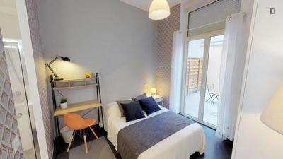 Chambre - 12 m² - 5 pièces