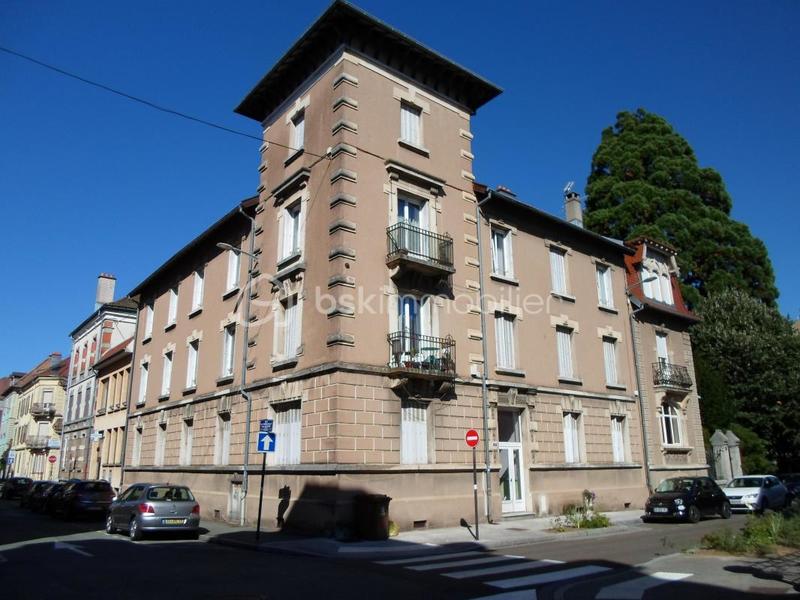 Appartement - 90 m² - 6 pièces