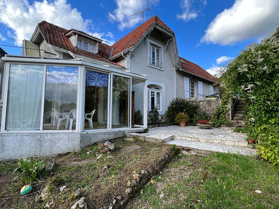 Maison - 128 m² - 7 pièces