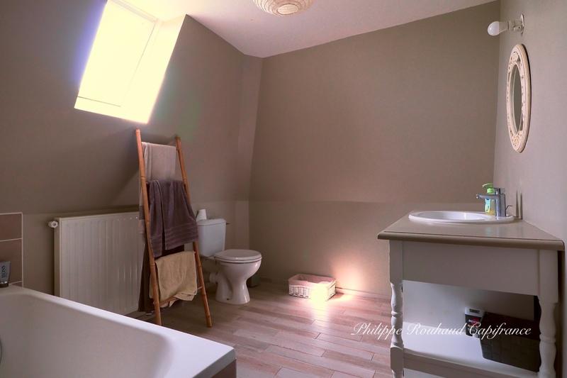 Maison de maîtres - 255 m² - 17 pièces