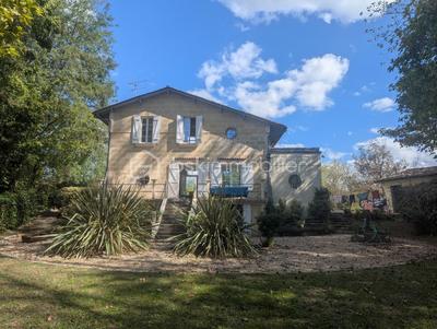 Maison en pierre - 98 m² - 5 pièces