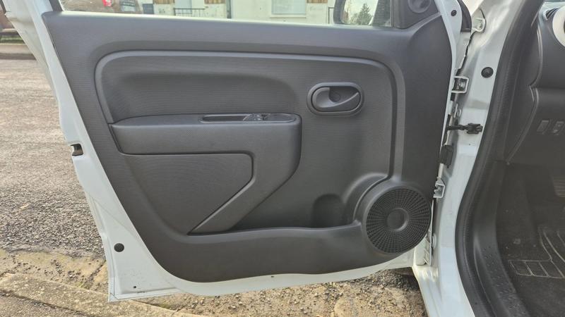 Renault Twingo III 1.0 SCe 65 Life - 4 places