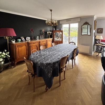 Appartement - 87 m² - 4 pièces