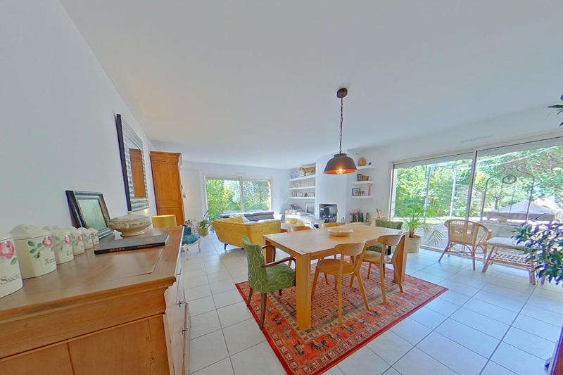 Maison - 165 m² - 5 pièces