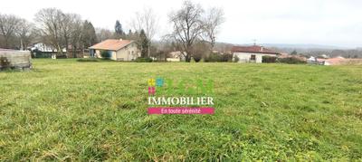 Terrain constructible - 1 558 m²