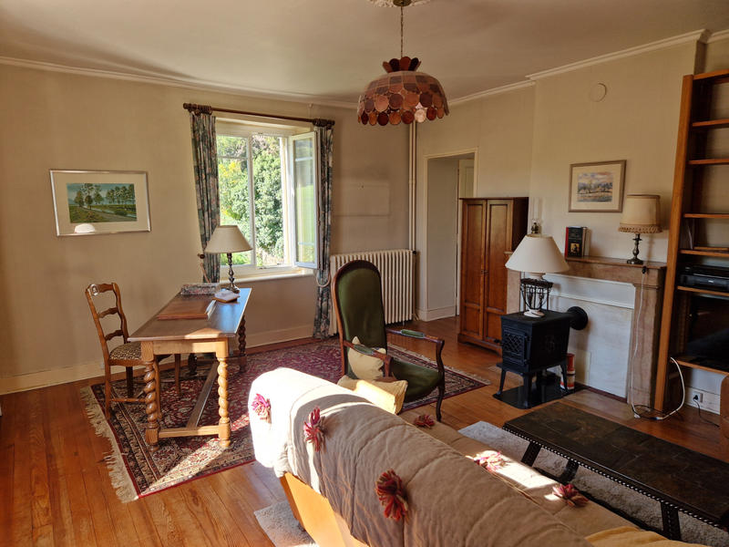 Maison - 186 m² - 8 pièces