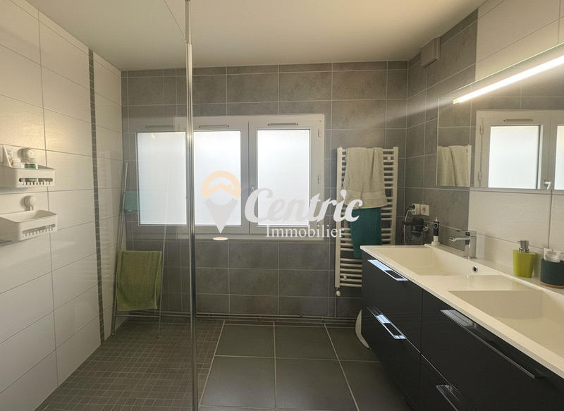 Maison - 108 m² - 4 pièces