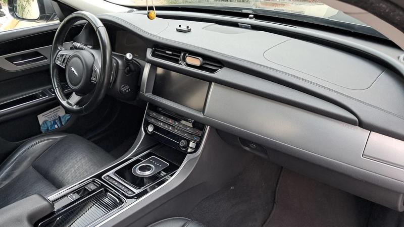 Jaguar Xf II 2.0d 180 Bva Business Prestige