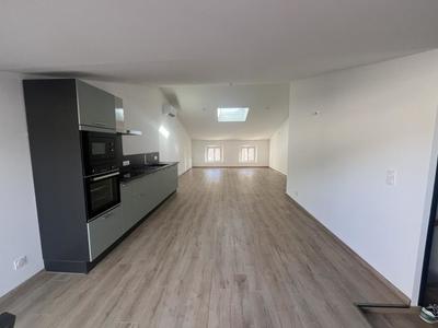 Appartement - 96 m² - 4 pièces