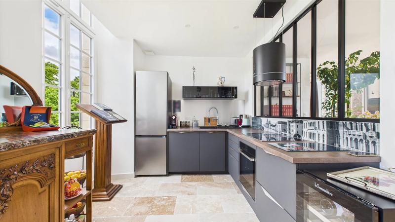 Appartement - 95 m² - 4 pièces