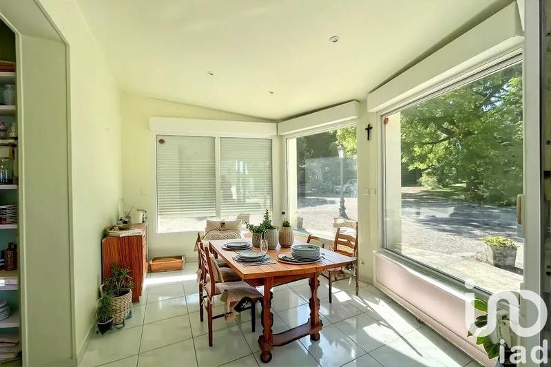 Maison - 257 m² - 12 pièces