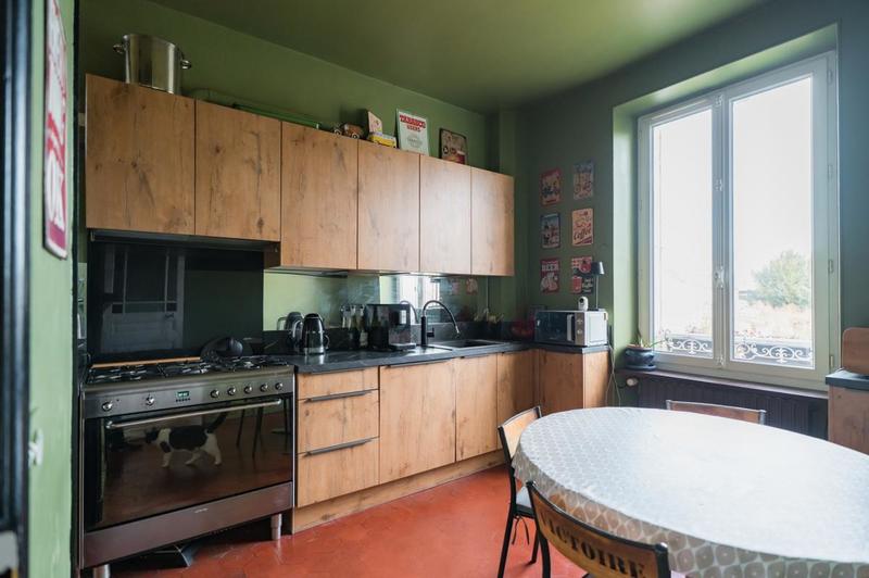 Maison - 290 m² - 12 pièces