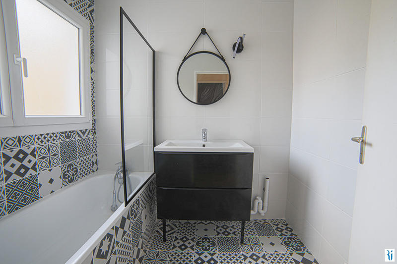 Maison - 113 m² - 6 pièces