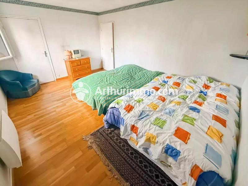 Maison - 189 m² - 8 pièces