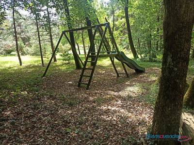 Terrain de loisirs - 100 000 m²