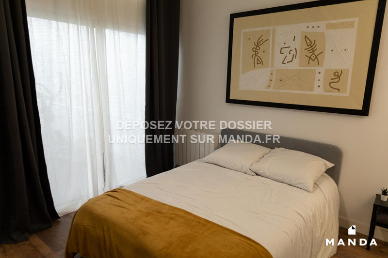 Chambre - 23 m² - 9 pièces