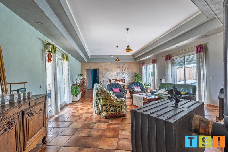 Maison - 200 m² - 5 pièces