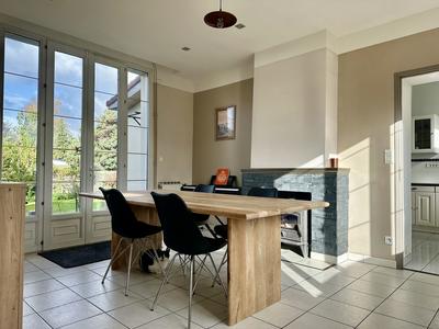 Maison - 115 m² - 6 pièces