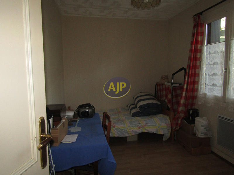 Maison - 74 m² - 6 pièces