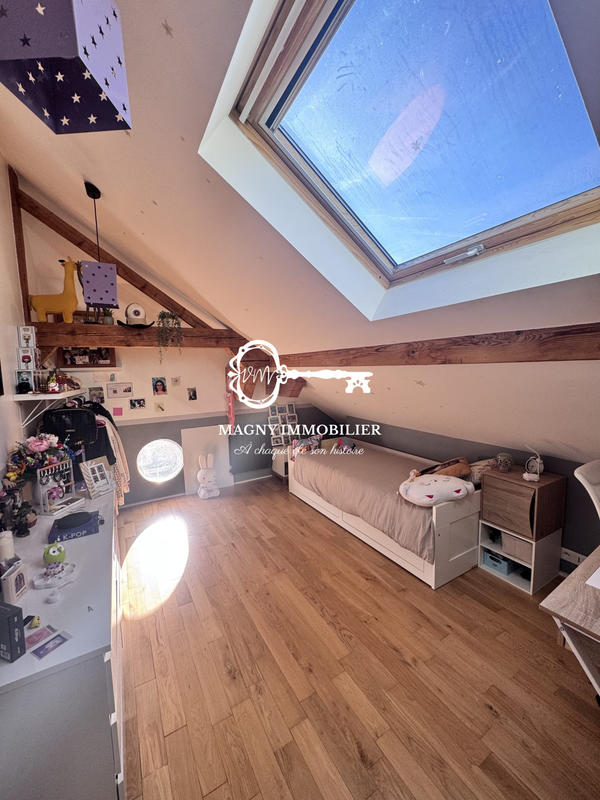 Appartement - 97 m² - 4 pièces