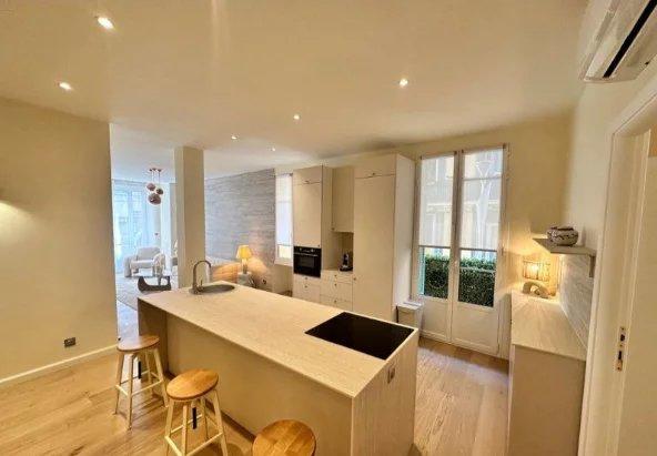 Appartement - 75 m² - 3 pièces