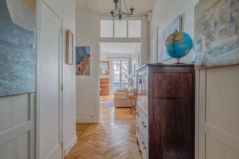 Appartement bourgeois - 139 m² - 4 pièces