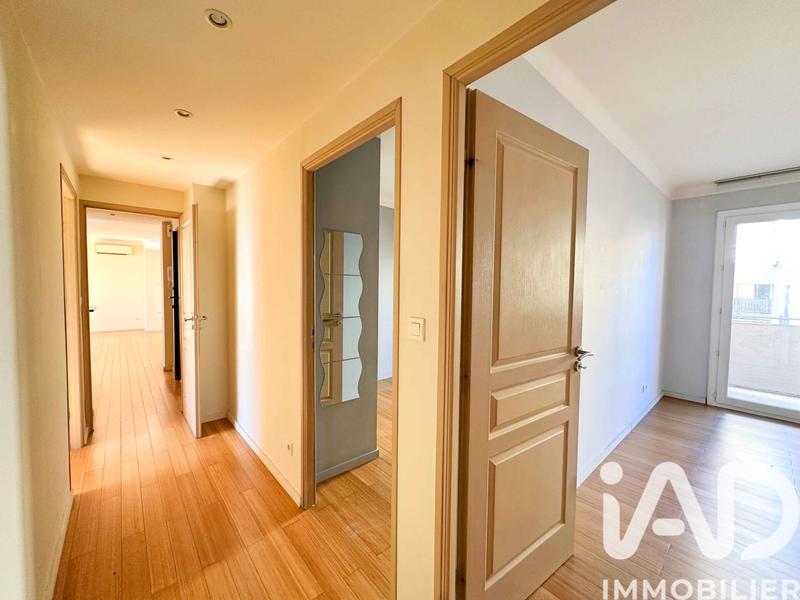 Appartement - 95 m² - 4 pièces