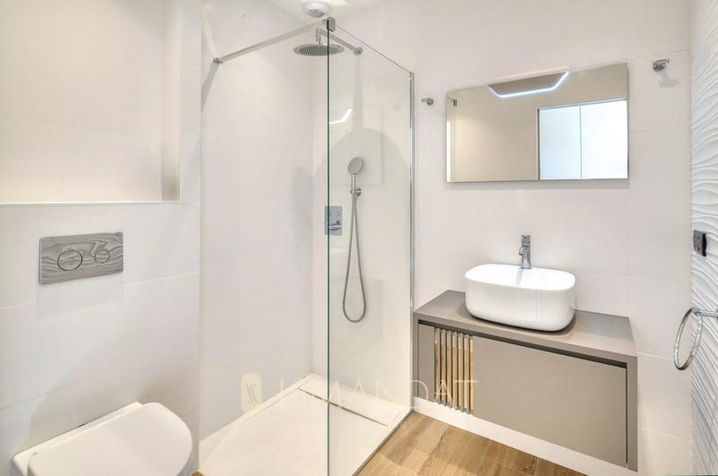 Villa - 650 m² - 17 pièces