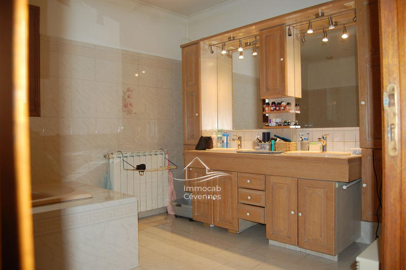 Maison - 139 m² - 5 pièces